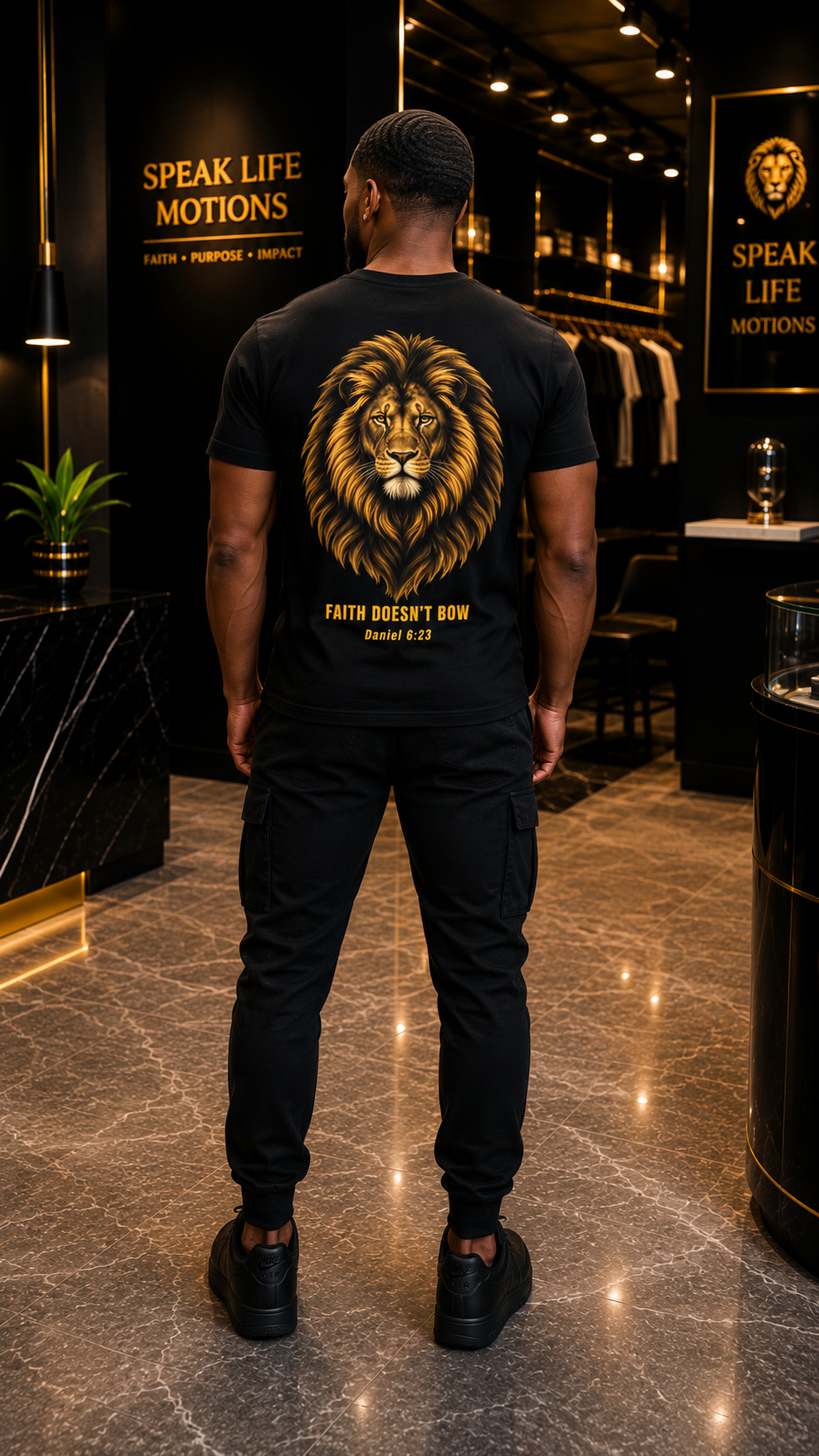 Faith Doesn’t Bow Lion T-Shirt – Daniel 6:23 | Daniel Collection 001